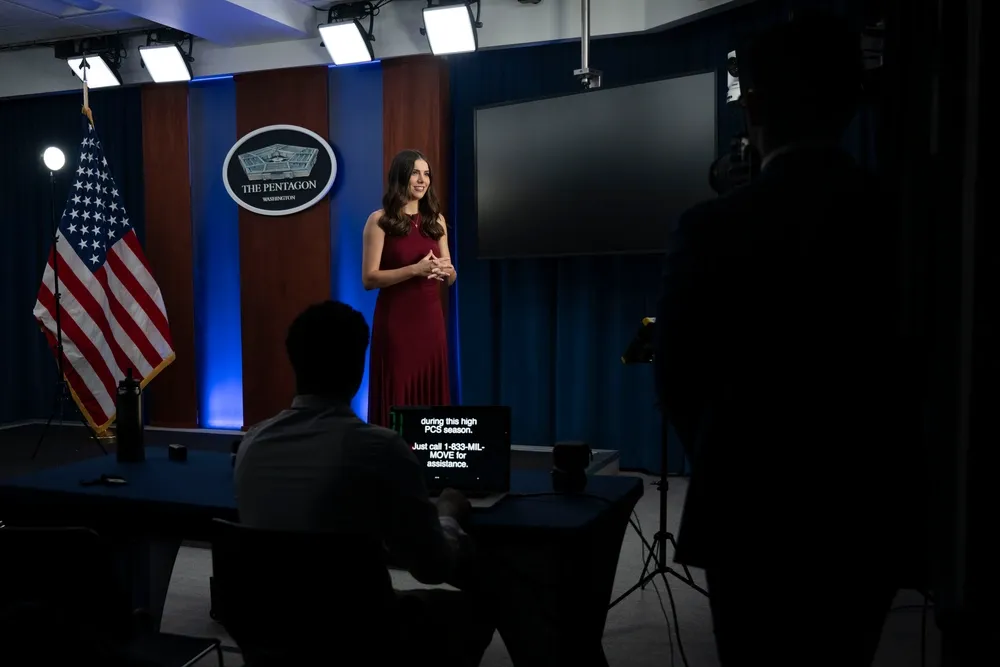 Cash-strapped Pentagon downgrades to military service with ads